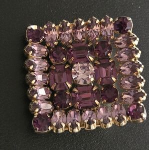 La-Rel Vintage Rhinestone Brooch